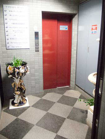 第一山田ビルエレベーターホール